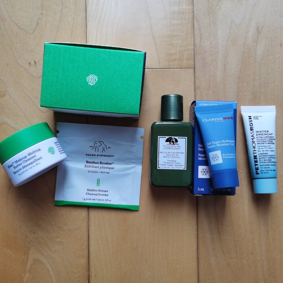 Beauty Sample Bundle including 16 items - Picture 5 of 6